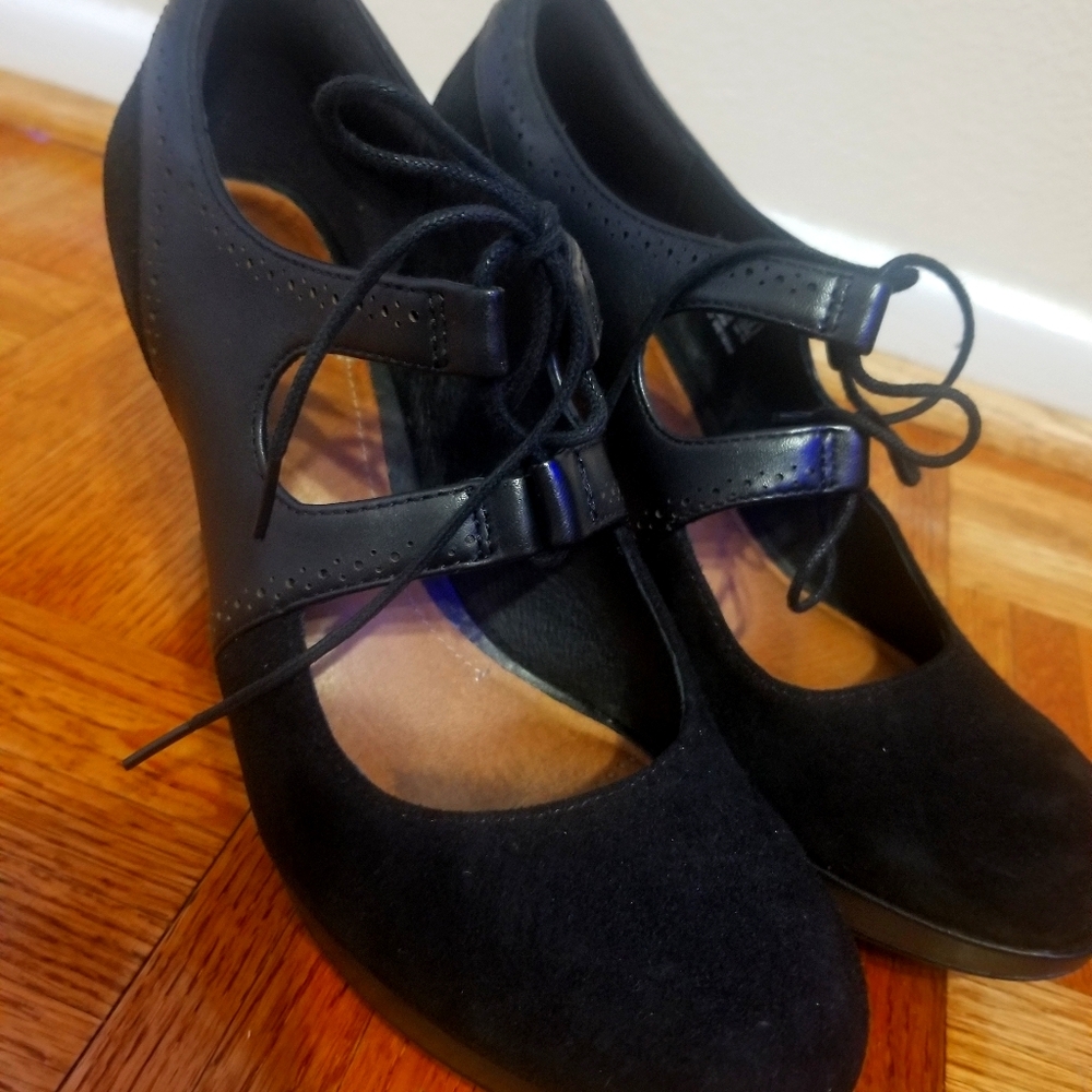 Clark's heels